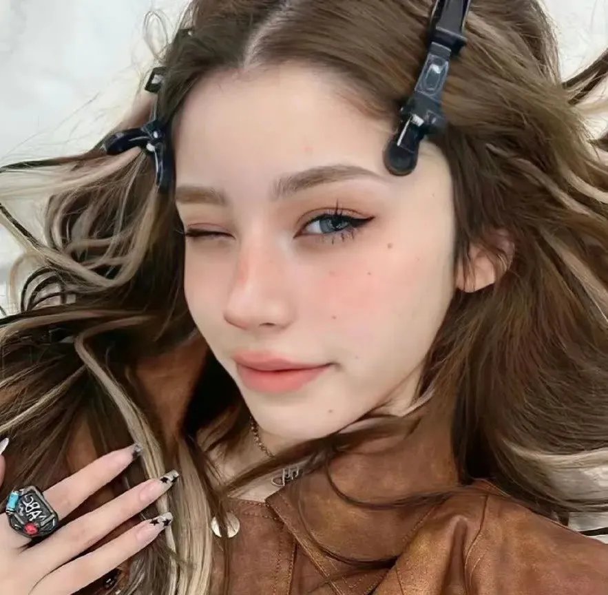 八彩林亚珍粤语